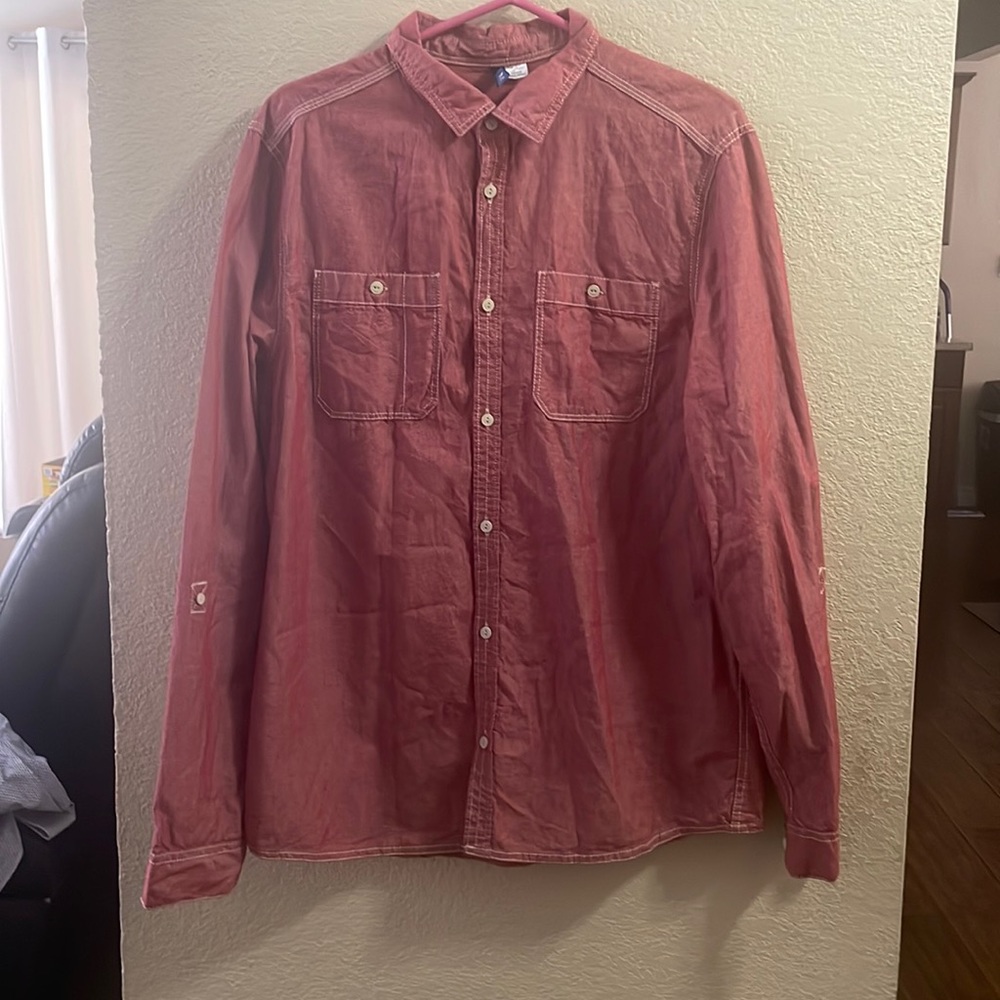 H&M faded red button up men dress shirt